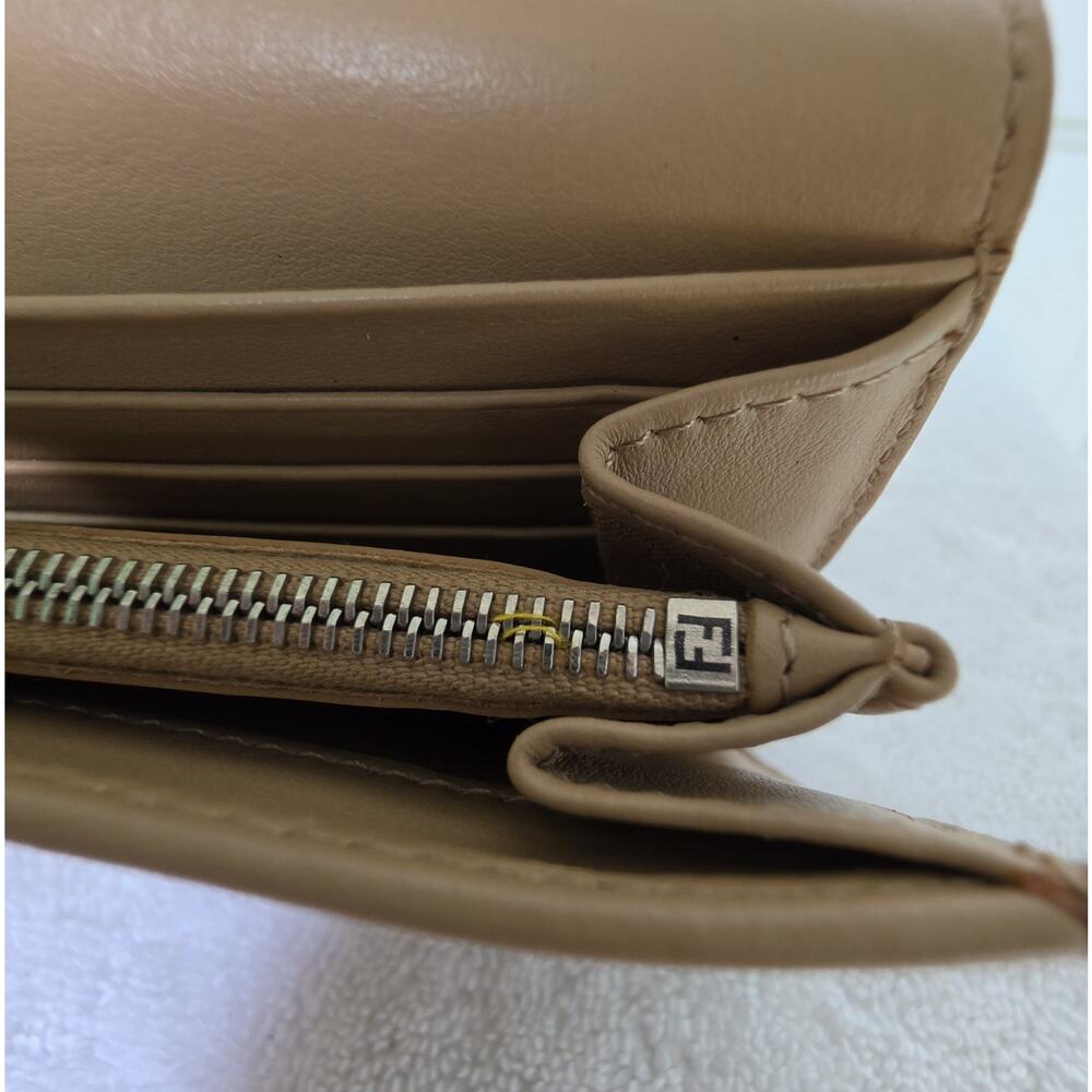 Fendi Roma Hypnoteyes Beige Continental Wallet w/COA - Picture 10 of 16